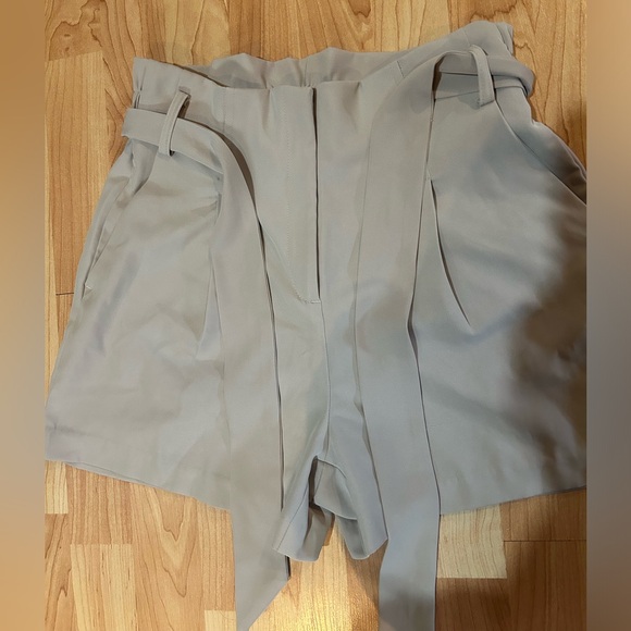 Dynamite Cream Fancy Shorts - Picture 1 of 4